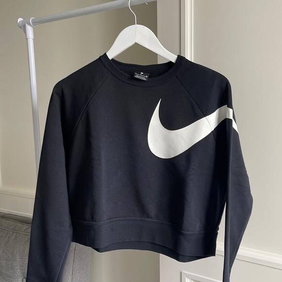 Nike Cropped Crewneck - Picture 1 of 2